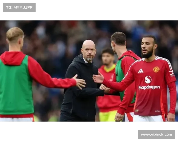 曼联今夏砸2.4亿欧引援与大规模裁员形成鲜明反差